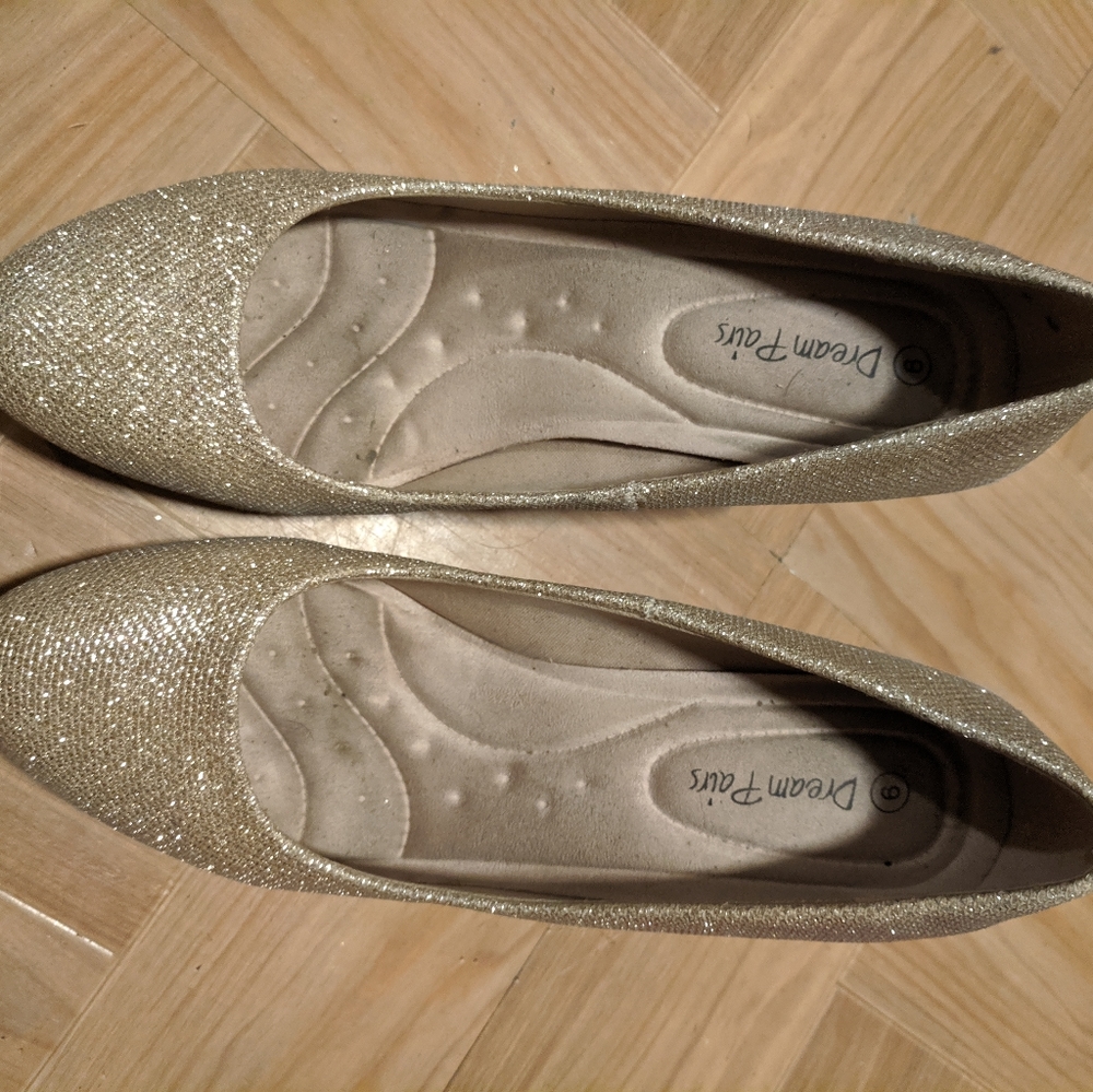 Gold Glitter high heel shoes